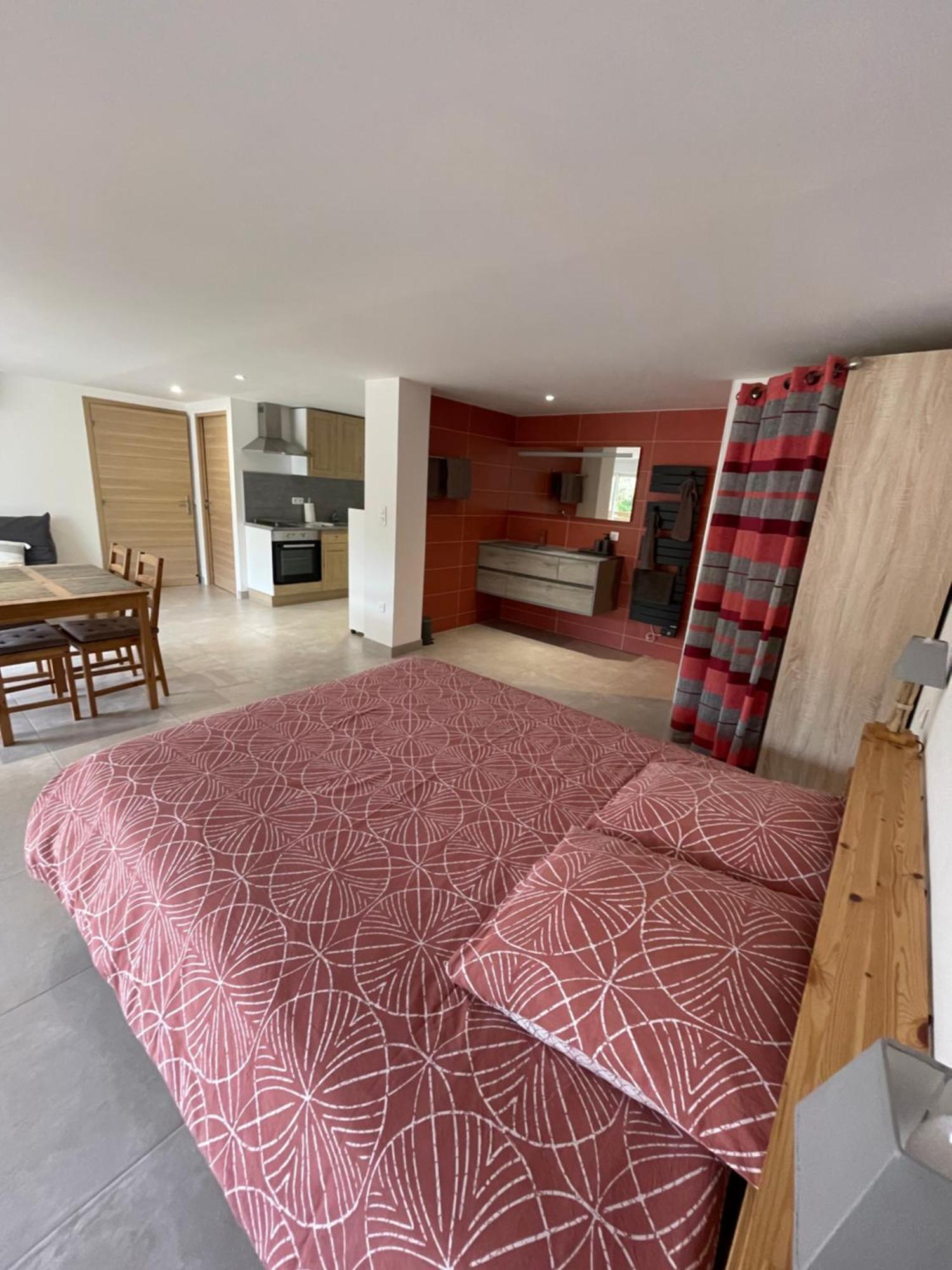 Studio 40M2 Avec Terrasse Le Mas De Lauriane Saintes-Maries-de-la-Mer Exteriör bild